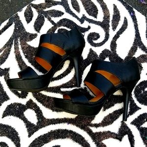 Sexy Platform Fergalicious by Fergie Stiletto with back zipper Size 8.5